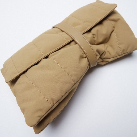 Zara Handbags - 👛HP👛 𝗭𝗮𝗿𝗮 𝗡𝗪𝗧 • Quilted Cream Shoulder Bag Minimalist Flap Purse